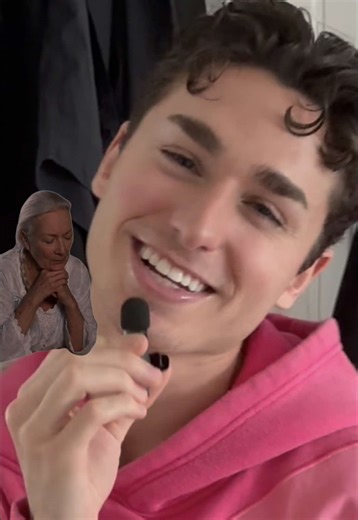 whos the hottest male/female character in fiction? 👀 @The Escape Pod Podcast #escapepodpodcast #escapepodhouse #fyp #hottest #characters