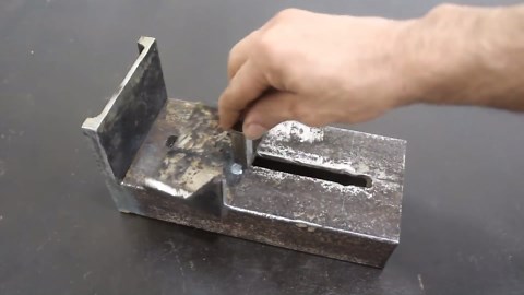 AMAZING IDEA! UNIQUE & QUICK VISE