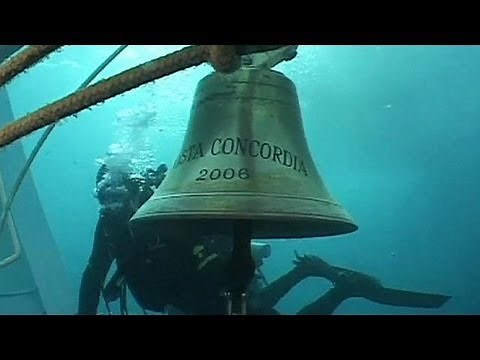 Divers find human remains near Costa Concordia wreck