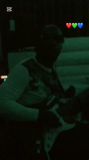 Dstringzz with the sweet melody and vibes on the guitar 💃#guitarsong