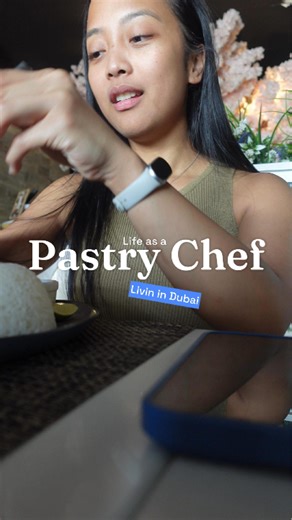 Sasha Satari on Instagram: "Trying to balance with having a life outside of work in the midst of the christmas fiasco. Honestly, really enjoying the thrill and the adrenaline of the end of the year. Cloooosing this year with a loooot of good realization and clarity 💛"