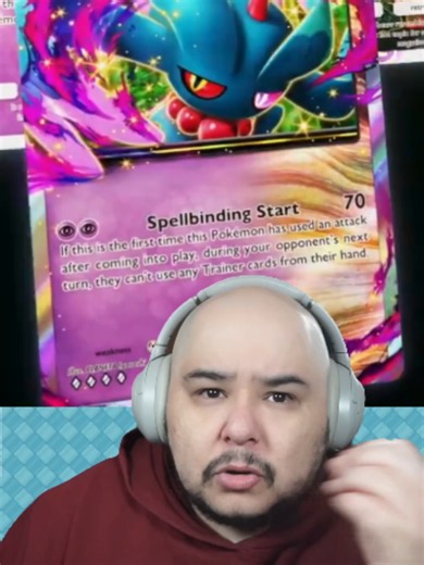 ¿EL NUEVO REY DEL CONTROL? 👻🚫 MELENALETEO EX SUEÑA EN GRANDE. ¡Mucho cuidado con esta carta de Impulso Paradójico! Melenaleteo ex llega como una versión mini de Gengar ex que va a romper amistades. 🃏💥 Por solo dos energías pega 70, pero ojo a su efecto: si es el primer ataque de la partida, ¡tu oponente NO podrá jugar partidarios en su siguiente turno! 🛑❌ Imagina dejar al rival sin poder robar ni acelerar energías en el turno 1. ¿Es una carta rota de control o solo funcionará si empiezas ga