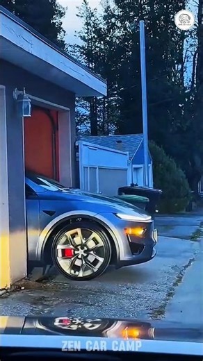 Perfect reverse parking! Great skill! 🚘✨ #shorts #carparking #satisfying