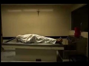 A woman having s*X with De@d bodies in mortuary