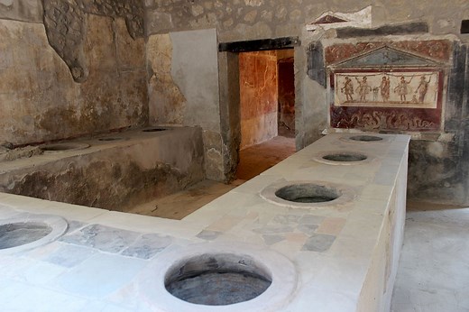 Thermopolium, the fast food of the ancient Romans - Archeotravelers.com