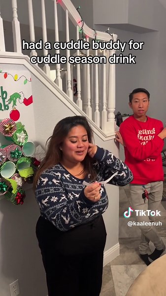 Engaging Christmas Game: The Grinch Grab