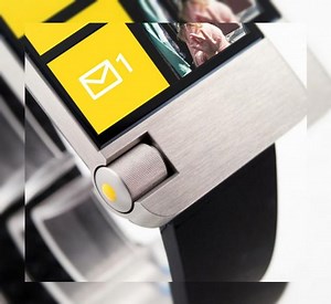 Windows 8 pe un Smart Watch?! Se pare că da, pe un ceas Surface!