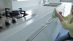 Cleaning Greasy Kitchen Cabinets