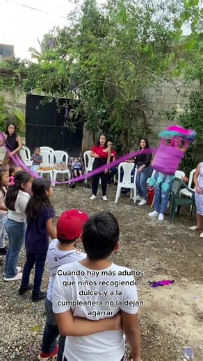 Piñata giratoria #piñata #dulces #cumpleaños