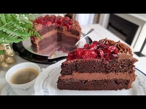 Tort de post cu ciocolată și toping de vișine - o combinație irezistibilă | Pasiune & Savoare