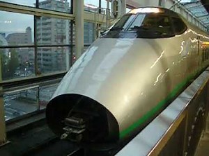 400系とE4系の連結