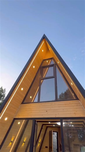 The evolution of #AFrame houses is a fascinating journey through #architecture and #design. Originating in Europe, the A-frame style surged in popularity in the United States during the mid-20th century, particularly in the 1950s and 1960s. Known for their steeply angled rooflines that resemble the letter “A,” these homes were initially celebrated for their practicality and ease of construction.#AFrameHouses are not just visually striking but also incredibly efficient, offering excellent insulat