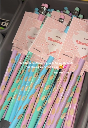 Customized Pencils for Valentine's Day Gifts