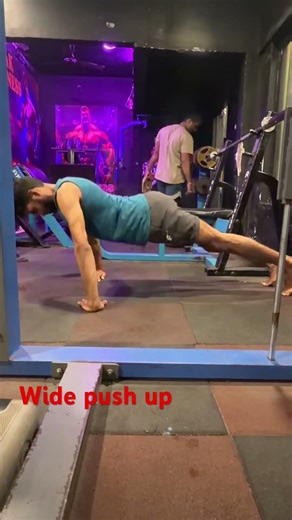 Wide push up 30🔥#gymworkout #minivlog #motivation #shorts