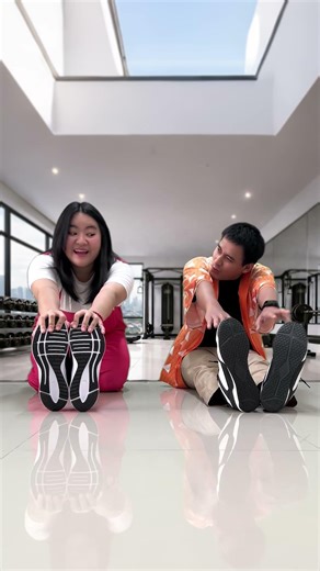 Couple's stretching challenge gone WRONG 😂 #funny #couples