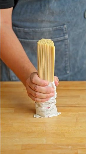 Klassische Spaghetti Aglio e Olio: Das einfachste italienische Rezept in 10 Minuten! 🍝