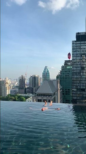 The Okura Prestige Bangkok - Pool relaxation