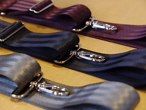 How to Turn an Old Seatbelt into a Useful Camera Sling