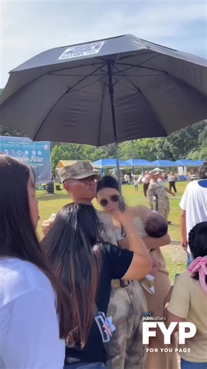 “FIRST TIME NIYANG NAKITA 'YUNG ANAK NAMIN…” Naging emosyonal si Jenelyn nang muli silang magkita ng asawa nitong si CO1/T Bartolome, Mark luwil Atilano, mula sa Zamboanga City. “Tatlong buwan kasi siyang nag-training sa Bureau of Corrections kaya wala rin siya noong nanganak ako.” PANOORIN. #FYP | GMA Public Affairs