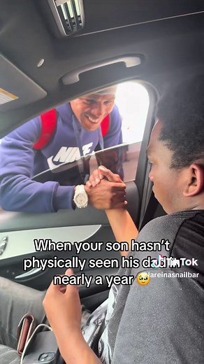 He was so surprised and happy 😃 they talk all the time via FT but due to us moving to GA he hasn’t been able to physically see him as much in person seeing him happy makes me happy 🙏🏼🩷 #fyp #fatherandson