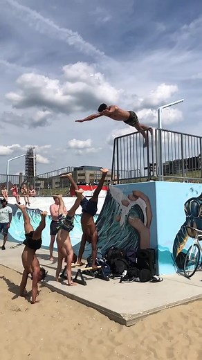 My BEST frontlfip ever🏆 #foryou #frontflip #voorjou #salto #flip #foryoupage #nederland #tiktokbelgie #fy #fyp