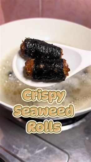 Crispy Seaweed Rolls Recipe - Easy Appetizer for Food Lovers