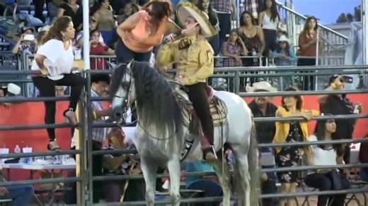 576K views · 24K reactions | Prefiero partir. / Valente Quintero ‼️ Ezequiel Peña ‼️ | Bandeando por el Rumbo | Facebook