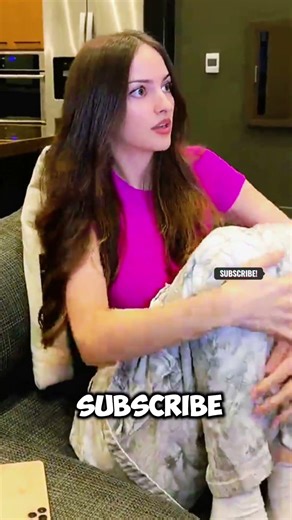 what is the purpose of a clapperboard while filming?😱🎬