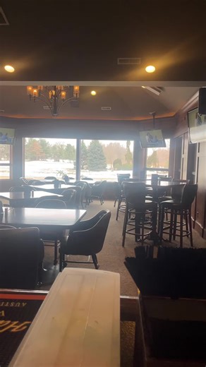 A day in the life of a bartender during January 😭. ##whereareyoupatrons😂😂