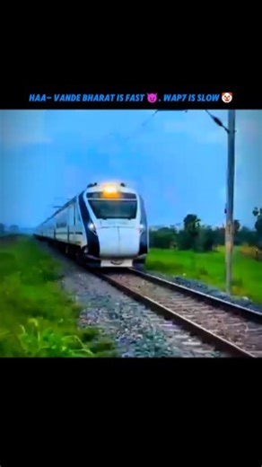 Vande Bharat: "You are SLOW" 🚅 vs WAP-7: "REALLY?" 😈 WAP-7 Angry Mode On! 💥