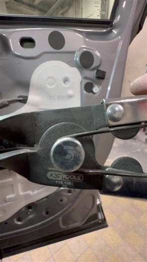 426K views · 2.1K reactions | Suivez - Moi pour plus de contenu朗Follow me for more content朗Daha fazla içerik için beni takip edin 朗#autobody #automobile #tips #tools #automobilepainting #refinishedfurniture #refinishfamily #painter #füller #paste #araba #otomobil #autobodyrepair #carrosserie #voiture #kaporta #kaportaboya #automotive #carpaint #autopaint #handwork #auto #sata #iwata #walcom #devilbiss#3m #würth #spyrayguns #turcthepainter | Çağatay Durmaz | Facebook