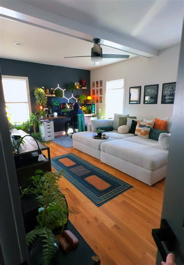 Creating the Ultimate Productivity and Gaming Room