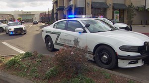 1 in custody after shots fired in parking lot of Clackamas Town Center