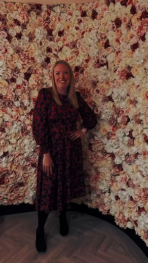 Monday morning pep talk and motivation 🥰 People ask me how I / we are spinning so many plates and still putting one foot in front of the other. The truth? Sometimes, I really don’t know. This weekend, we’ve done family stuff like had friends round, family to stay, been to a Halloween party, cooked a roast dinner for family; as well as collected more paving flags for the driveway (still ongoing), stripped years of wallpaper from our bedroom, ripped out built in furniture, quoted for two holidays