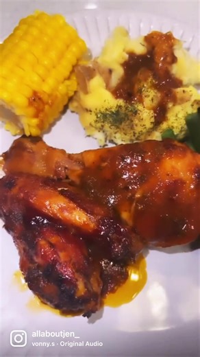When she can cook 🥘👩🏻‍🍳#food #meal #homecooked #homecooking #dinner #recipe #recipes #barbecue #chicken #seasoning #seasonthatchicken #meals