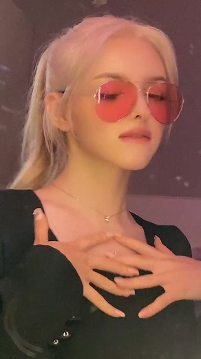 선글라스 자랑타임: 타원형 또는 ㅐ선글라스 중 무엇을 선택하시나요?