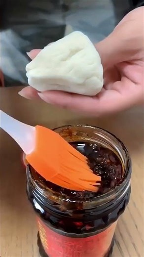 The Genius Son Actually Did This To Eat Roast Duck Butt