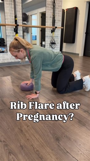 ✨ Addressing Rib Flare ✨ Struggling with rib flare or a wider rib cage? This is a common experience after pregnancy, abdominal surgery, or with chronic back pain. Improving rib positioning isn’t about one exercise—it requires the right rib and mid-back mobility, along with coordinated abdominal strength and control. Try these 2 exercises so you can support your body more effectively. 1) Rib mobilization in side-lying with small ball - lay on your side with a small ball pressing into your lower r