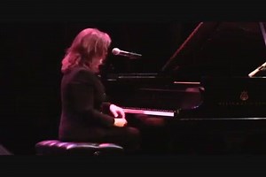 How to play Happy Birthday like Beethoven Chopin Brahms Bach and Mozart | Insossidade