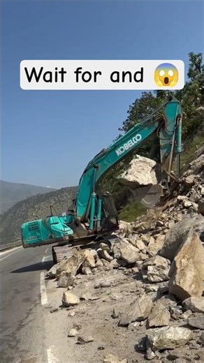 Excavator training || 💪😱 #excavator #heavymachinery #automobile
