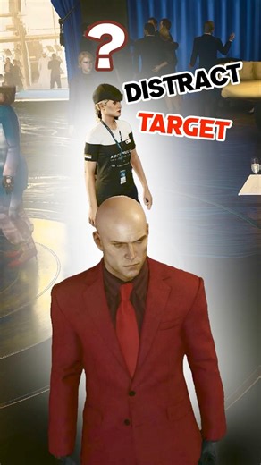 Distract Target In HITMAN Freelancer