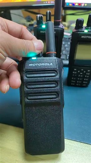 14 reactions · 7 comments | Implementing Android system on the shell of Motorola R7, the new motherboard supports 4G mobile network, Android 9.0, 2+16 memory, and is compatible with the original R7 7.4V battery #zello #ptt # | 刘灿辉 | Facebook