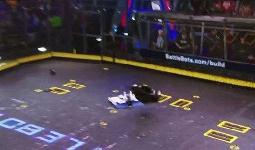 "BB S4赛季冠军BITE FORCE拆机大战纯享版上线！