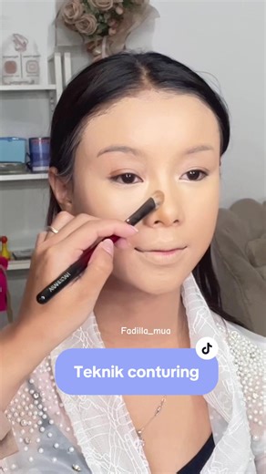 Tutorial Kontur Wajah oleh Fadilla MUA
