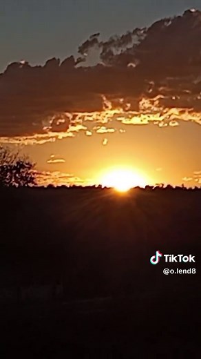 Nascer do Sol mais top de milhões — paisagem do deserto