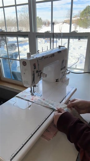 Jelly Roll Jam 2, by the @Fat Quarter Shop Video by Shelby Moore #sewing #jellyrollquilt #tutorial ##Love##babyquilt | Jennifer