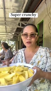 Super crunchy #crunchy #crunchtime #mango #mangofruit #crunchymango | MsJovey Perez