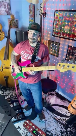 Rocking Out Loop #fender #bass #guitar #funk #rock #live #music #shorts