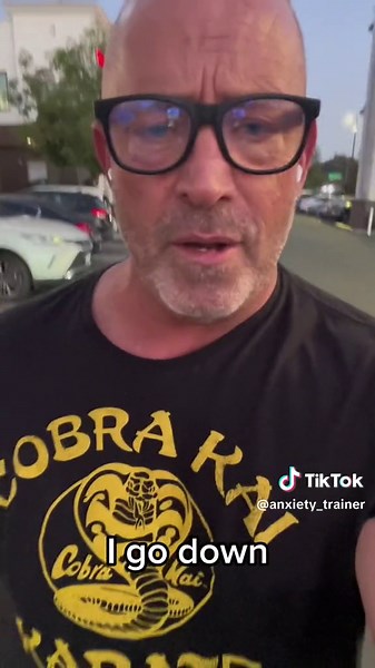 I wish I knew this anxiety hack sooner when my heart skipped a beat or felt like it was dropping, I thought it was something serious. Turns out, it was just anxiety Here’s how I overcame it. #anxiety #panicdisorder #heartanxiety#anxietyawareness #anxietyfix #cardiophobia #anxietyhacks #agoraphobia #agoraphobiarecovery #gymanxiety #panic