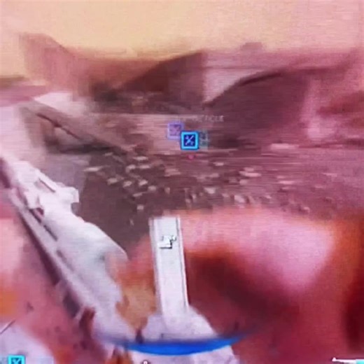 @𝕍𝟡𝕋_𝕍ℝ𝔸𝕋𝕀𝕆ℕ @[Flash]Qa.A🇵🇰💫 Regarder sa les gars 1v1# clip# warzone# warzoneclip#